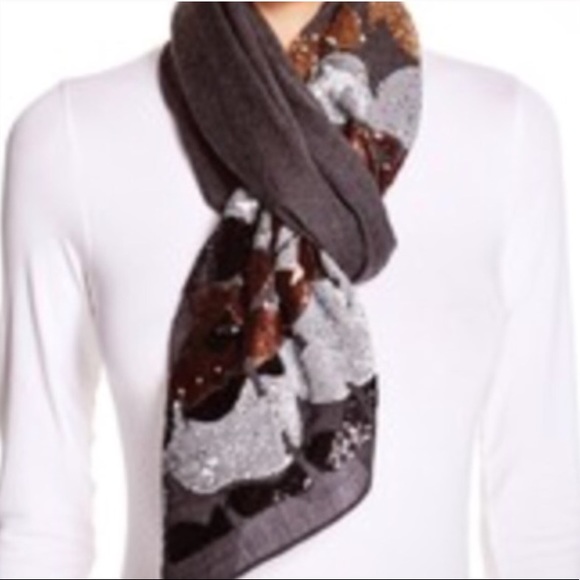 Echo Abstract 100% Wool Sequin Scarf - Picture 5 of 5